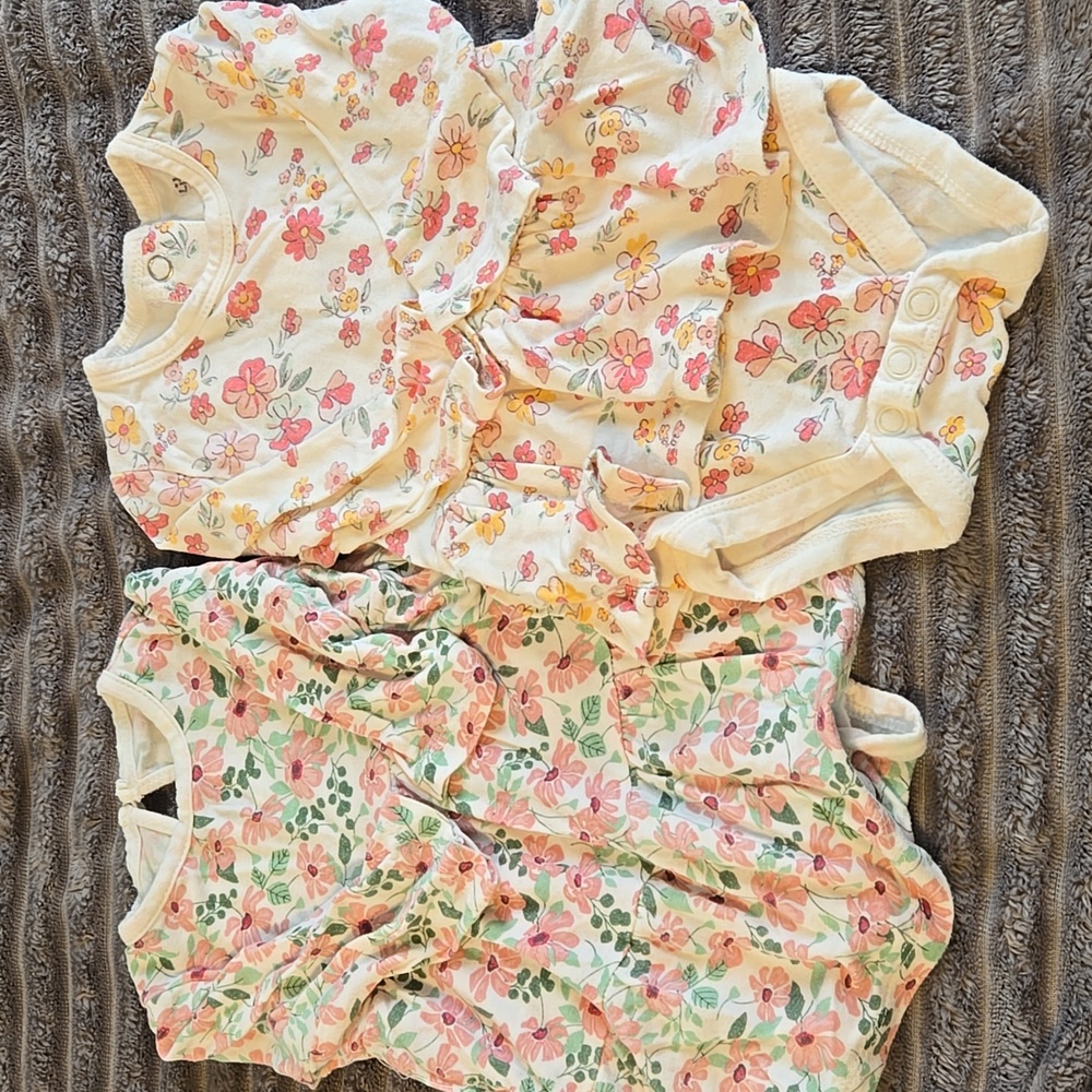 Great condition, super soft little dresses